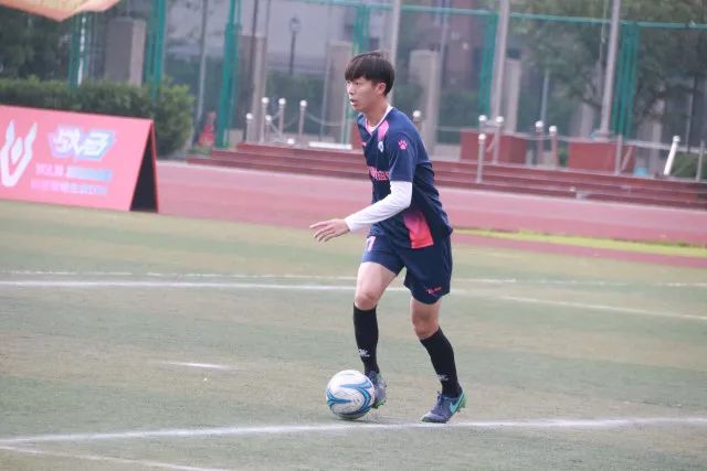 布伦森47+10恩比德末节5中0 尼克斯克76人3-1