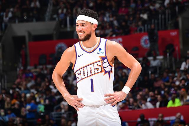 斯诺克世锦赛：丁俊晖暂时领先吉尔伯特 肖国栋淘汰周跃龙晋级