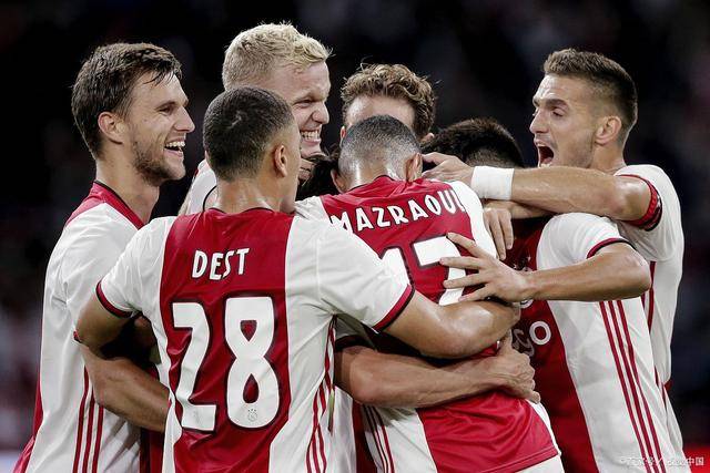 C罗非点球进球数744个 力压梅西高居世界第一